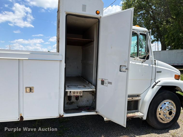 image for item FK4055 2002 Freightliner FL70 utility / service truck