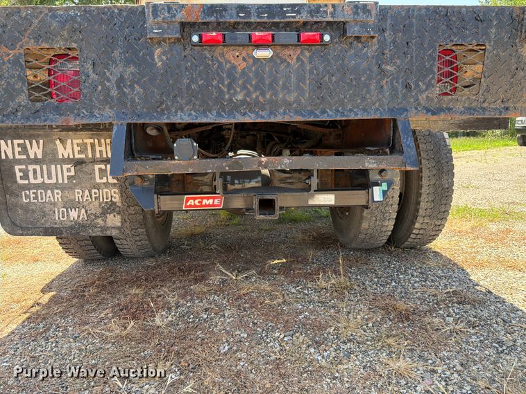 image for item FK4055 2002 Freightliner FL70 utility / service truck