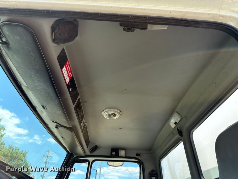 image for item FK4055 2002 Freightliner FL70 utility / service truck