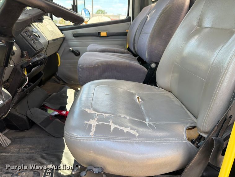 image for item FK4055 2002 Freightliner FL70 utility / service truck