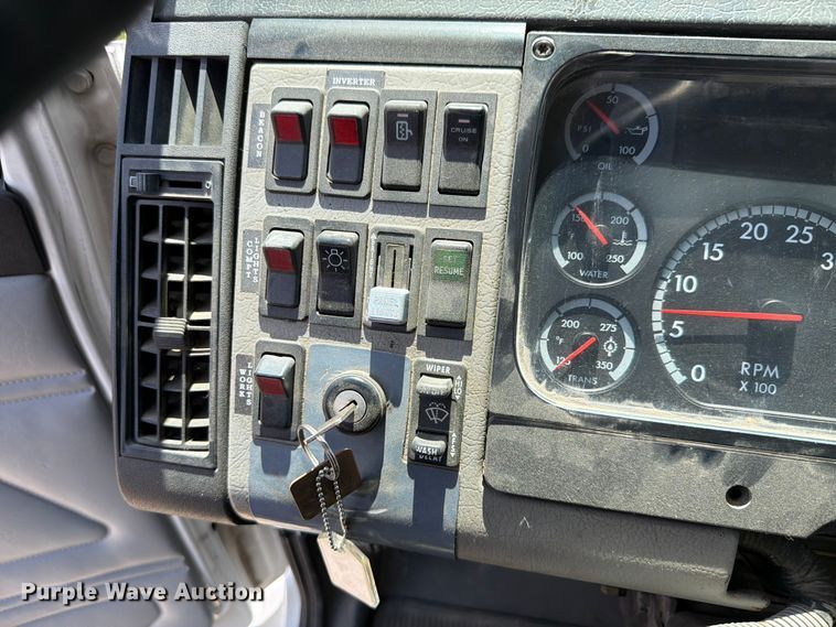image for item FK4055 2002 Freightliner FL70 utility / service truck