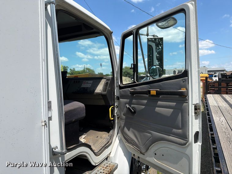 image for item FK4055 2002 Freightliner FL70 utility / service truck