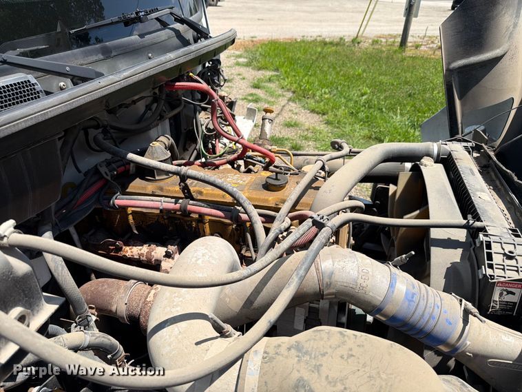 image for item FK4055 2002 Freightliner FL70 utility / service truck