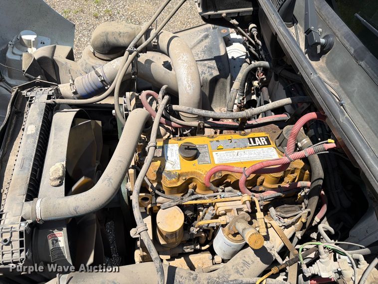 image for item FK4055 2002 Freightliner FL70 utility / service truck