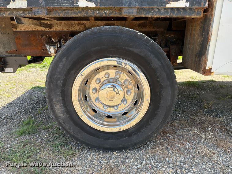 image for item FK4055 2002 Freightliner FL70 utility / service truck