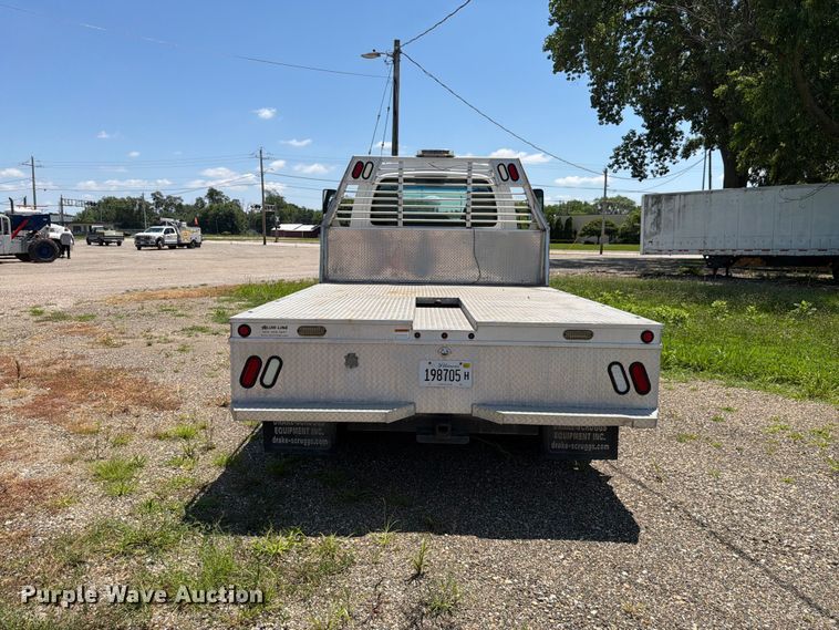 image for item FK4056 2009 Chevrolet C5500 flatbed truck