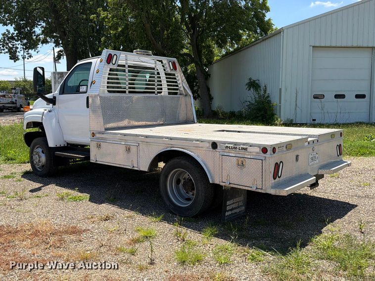 image for item FK4056 2009 Chevrolet C5500 flatbed truck