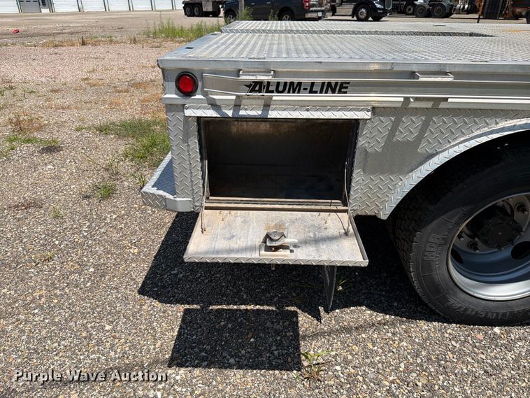 image for item FK4056 2009 Chevrolet C5500 flatbed truck