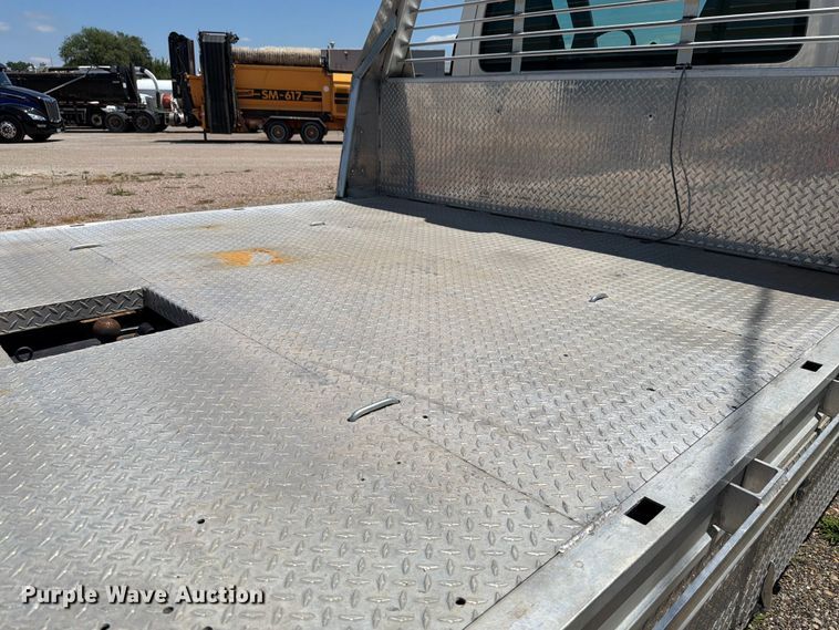 image for item FK4056 2009 Chevrolet C5500 flatbed truck