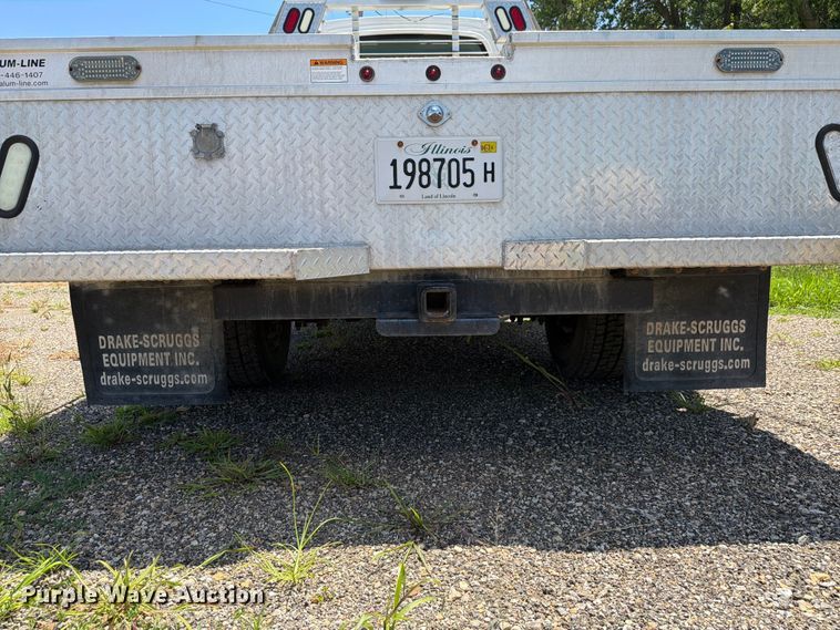 image for item FK4056 2009 Chevrolet C5500 flatbed truck