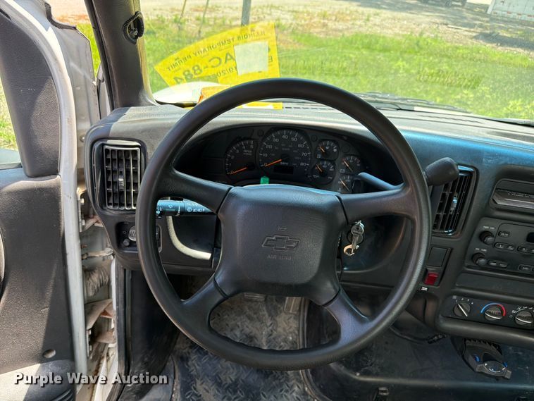 image for item FK4056 2009 Chevrolet C5500 flatbed truck