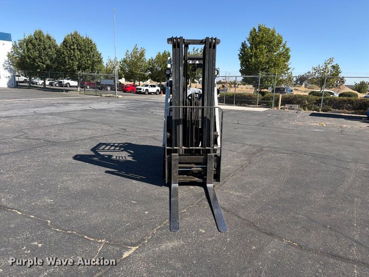 image for item FK4537 2017 UniCarriers CFS40 forklift