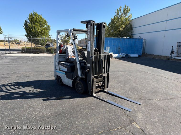image for item FK4537 2017 UniCarriers CFS40 forklift