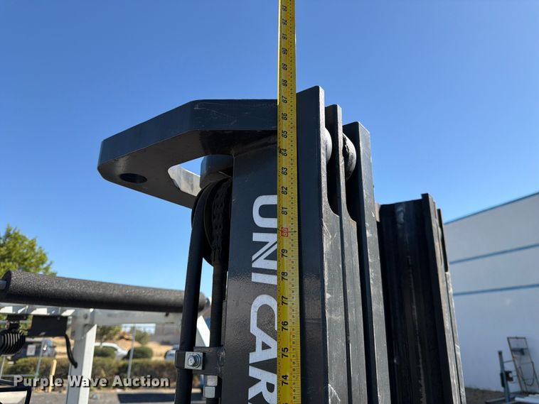 image for item FK4537 2017 UniCarriers CFS40 forklift