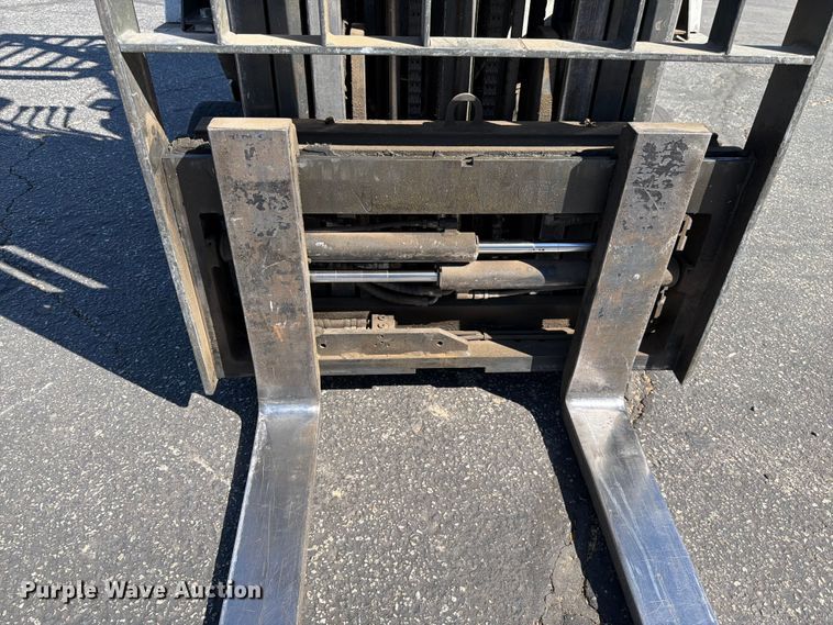 image for item FK4537 2017 UniCarriers CFS40 forklift