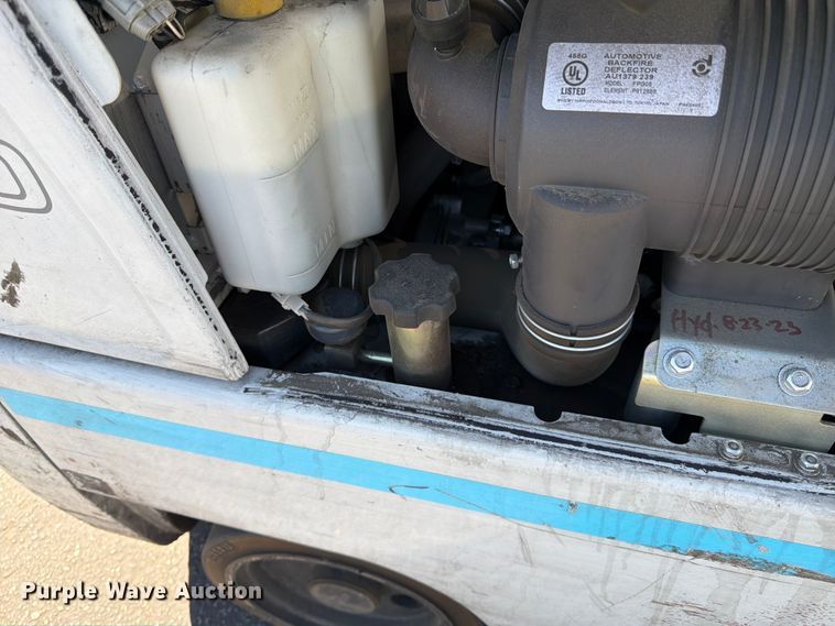 image for item FK4537 2017 UniCarriers CFS40 forklift