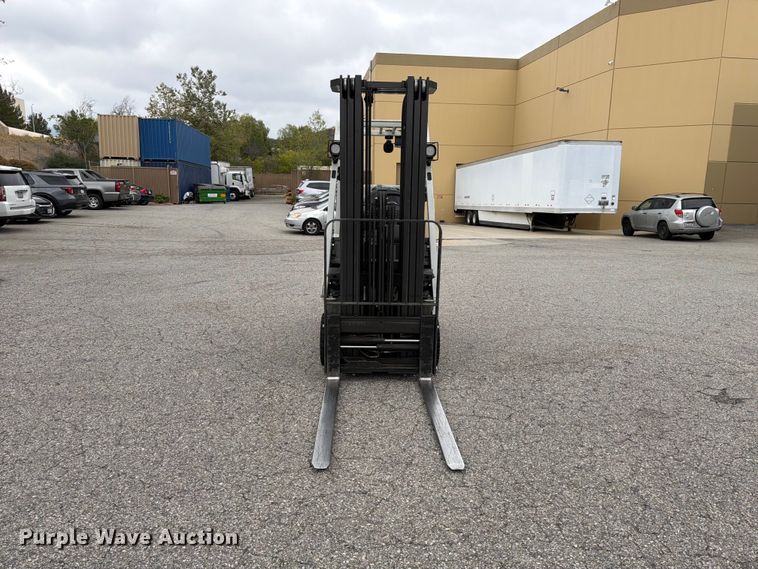 image for item FK4538 2017 UniCarriers CFS40 forklift