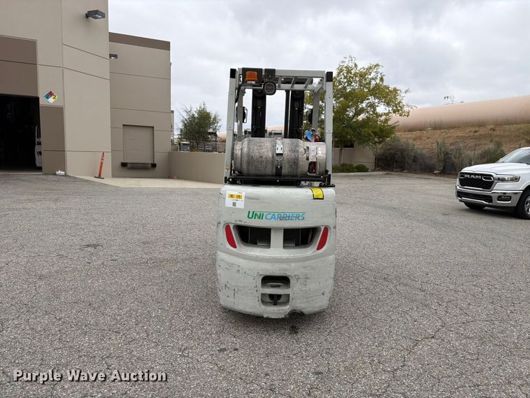 image for item FK4538 2017 UniCarriers CFS40 forklift
