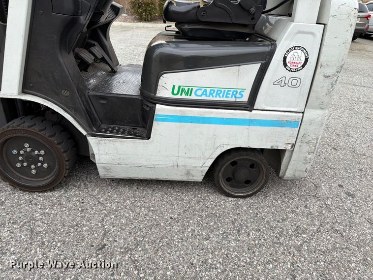 image for item FK4538 2017 UniCarriers CFS40 forklift