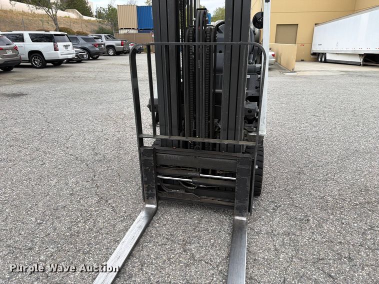 image for item FK4538 2017 UniCarriers CFS40 forklift