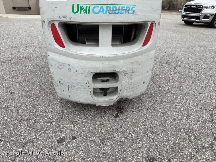 image for item FK4538 2017 UniCarriers CFS40 forklift