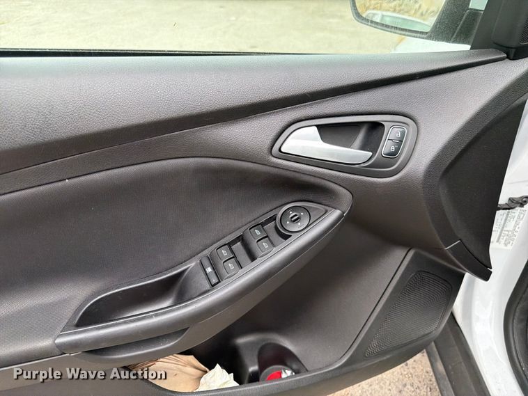 image for item FK4541 2017 Ford Focus 