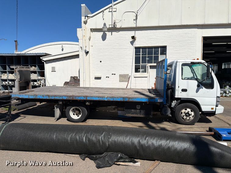 image for item FK4548 2006 Isuzu NPR flatbed truck