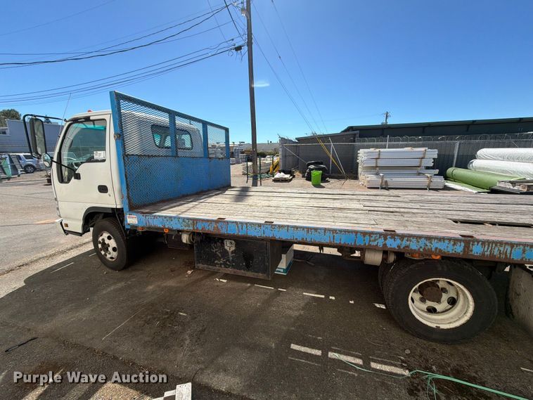 image for item FK4548 2006 Isuzu NPR flatbed truck