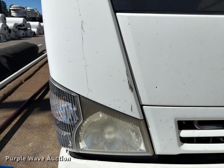 image for item FK4548 2006 Isuzu NPR flatbed truck
