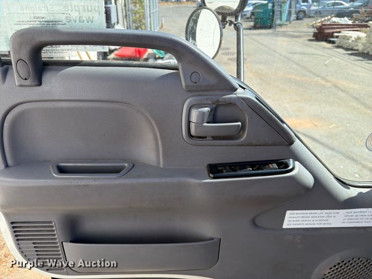image for item FK4548 2006 Isuzu NPR flatbed truck