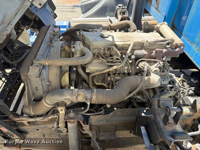 image for item FK4548 2006 Isuzu NPR flatbed truck