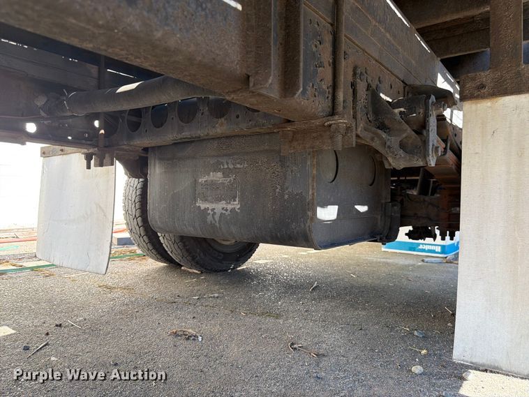 image for item FK4548 2006 Isuzu NPR flatbed truck