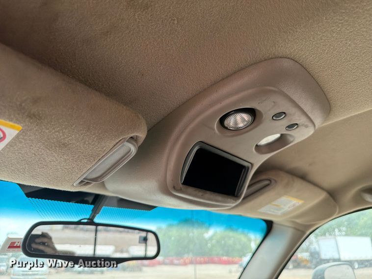 image for item FM7580 2002 GMC Sierra 2500HD Crew Cab pickup truck
