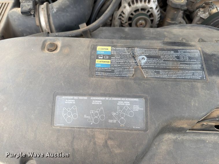 image for item FM7580 2002 GMC Sierra 2500HD Crew Cab pickup truck