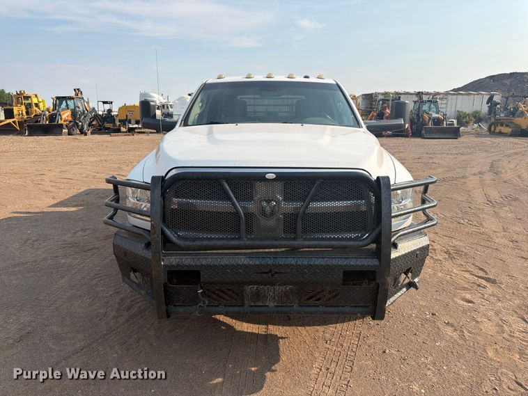 image for item FM7582 2017 RAM 3500 Crew Cab flatbed pickup truck