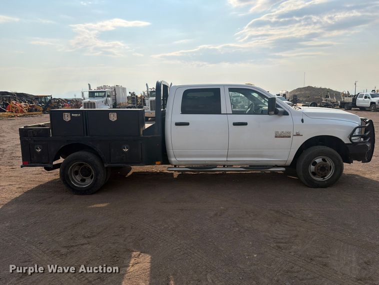 image for item FM7582 2017 RAM 3500 Crew Cab flatbed pickup truck