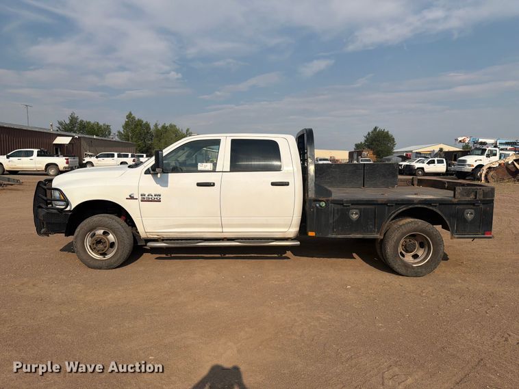 image for item FM7582 2017 RAM 3500 Crew Cab flatbed pickup truck