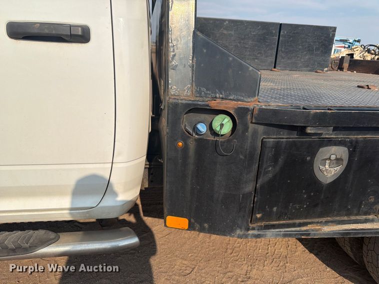 image for item FM7582 2017 RAM 3500 Crew Cab flatbed pickup truck