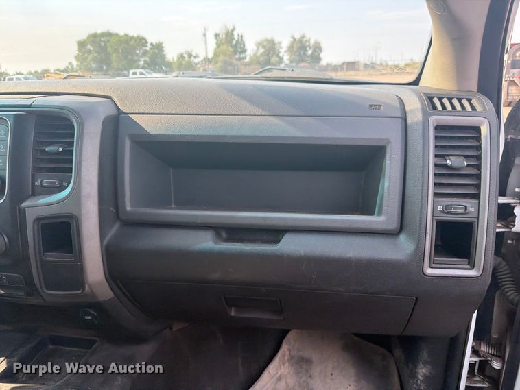 image for item FM7582 2017 RAM 3500 Crew Cab flatbed pickup truck