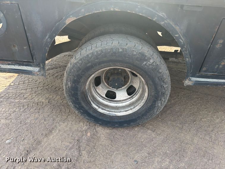 image for item FM7582 2017 RAM 3500 Crew Cab flatbed pickup truck