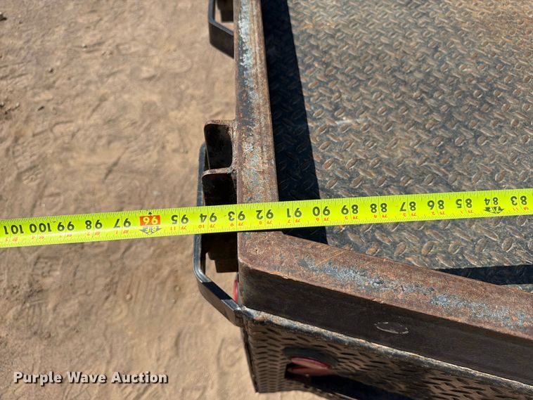 image for item FM7586 2019 Chevrolet Silverado 3500HD Crew Cab flatbed pickup truck