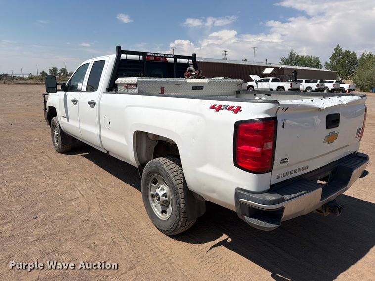 image for item FM7587 2019 Chevrolet Silverado 2500HD Crew Cab pickup truck