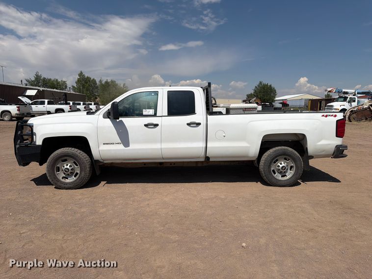 image for item FM7587 2019 Chevrolet Silverado 2500HD Crew Cab pickup truck