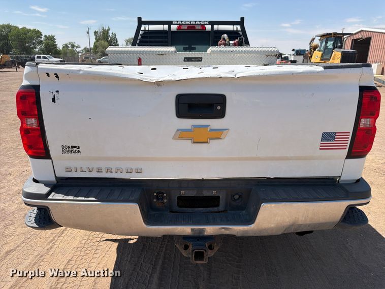image for item FM7587 2019 Chevrolet Silverado 2500HD Crew Cab pickup truck