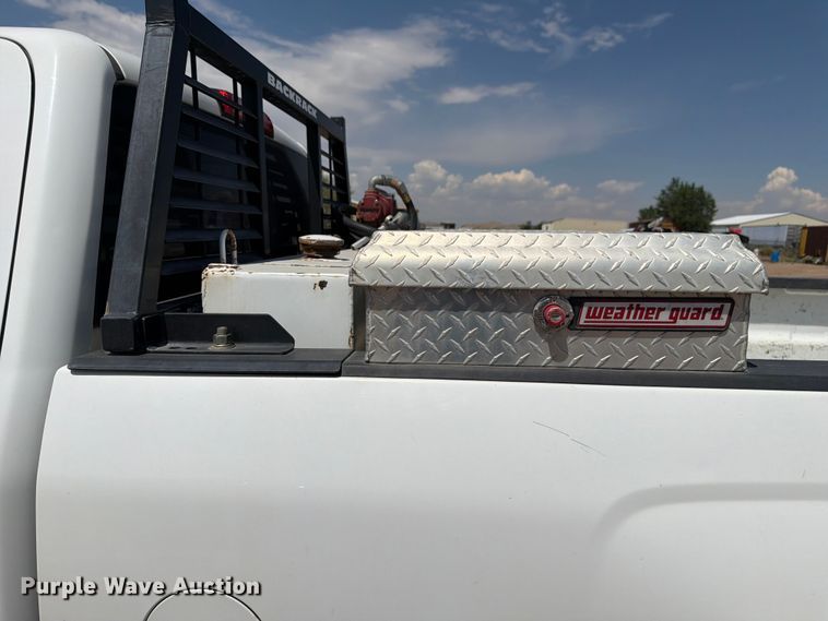 image for item FM7587 2019 Chevrolet Silverado 2500HD Crew Cab pickup truck