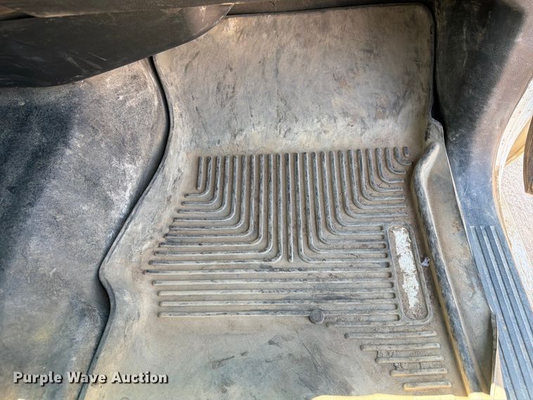 image for item FM7587 2019 Chevrolet Silverado 2500HD Crew Cab pickup truck