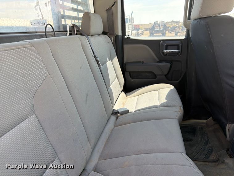 image for item FM7587 2019 Chevrolet Silverado 2500HD Crew Cab pickup truck