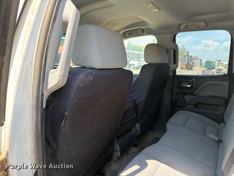 image for item FM7587 2019 Chevrolet Silverado 2500HD Crew Cab pickup truck