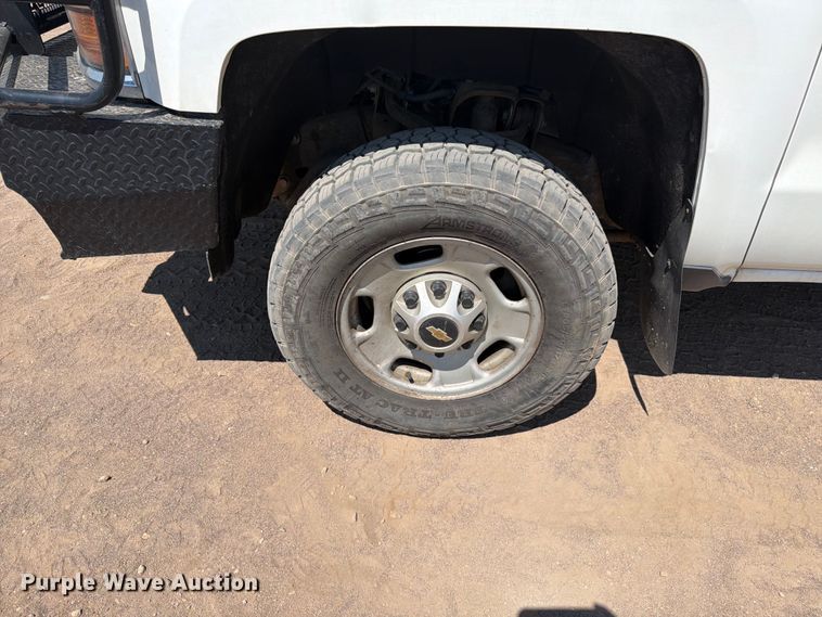 image for item FM7587 2019 Chevrolet Silverado 2500HD Crew Cab pickup truck