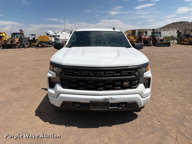 image for item FM7588 2022 Chevrolet Silverado 1500 Crew Cab pickup truck